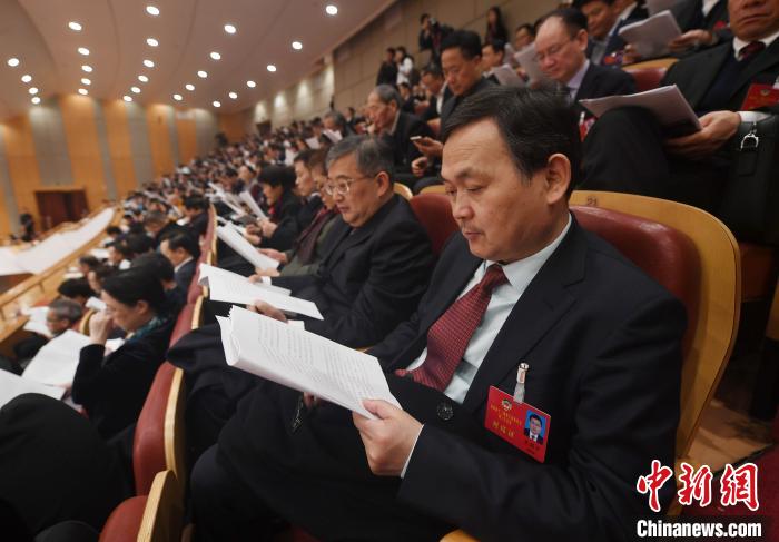 圖為浙江省十三屆人大三次會議現(xiàn)場?！⊥鮿?攝