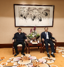 鄂爾多斯邀請張信良參加在京召開的“人才新政2.0版”新聞發(fā)布會